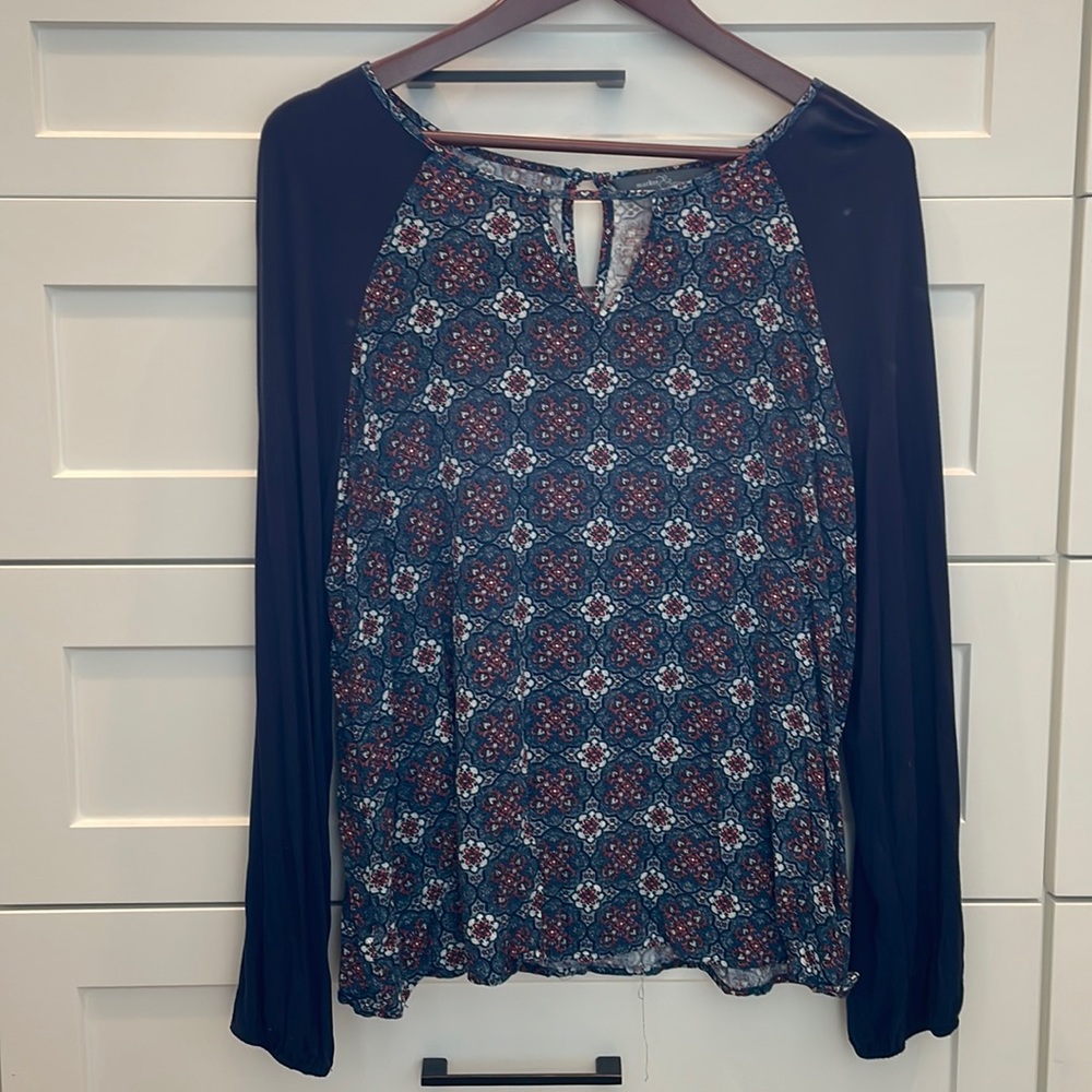 Very soft jersey top.